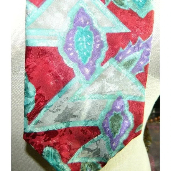 OSCAR DE LA RENTA COUTURE COLLECTION 100% Silk Mens Neck Tie Red Purple Green - Picture 3 of 5